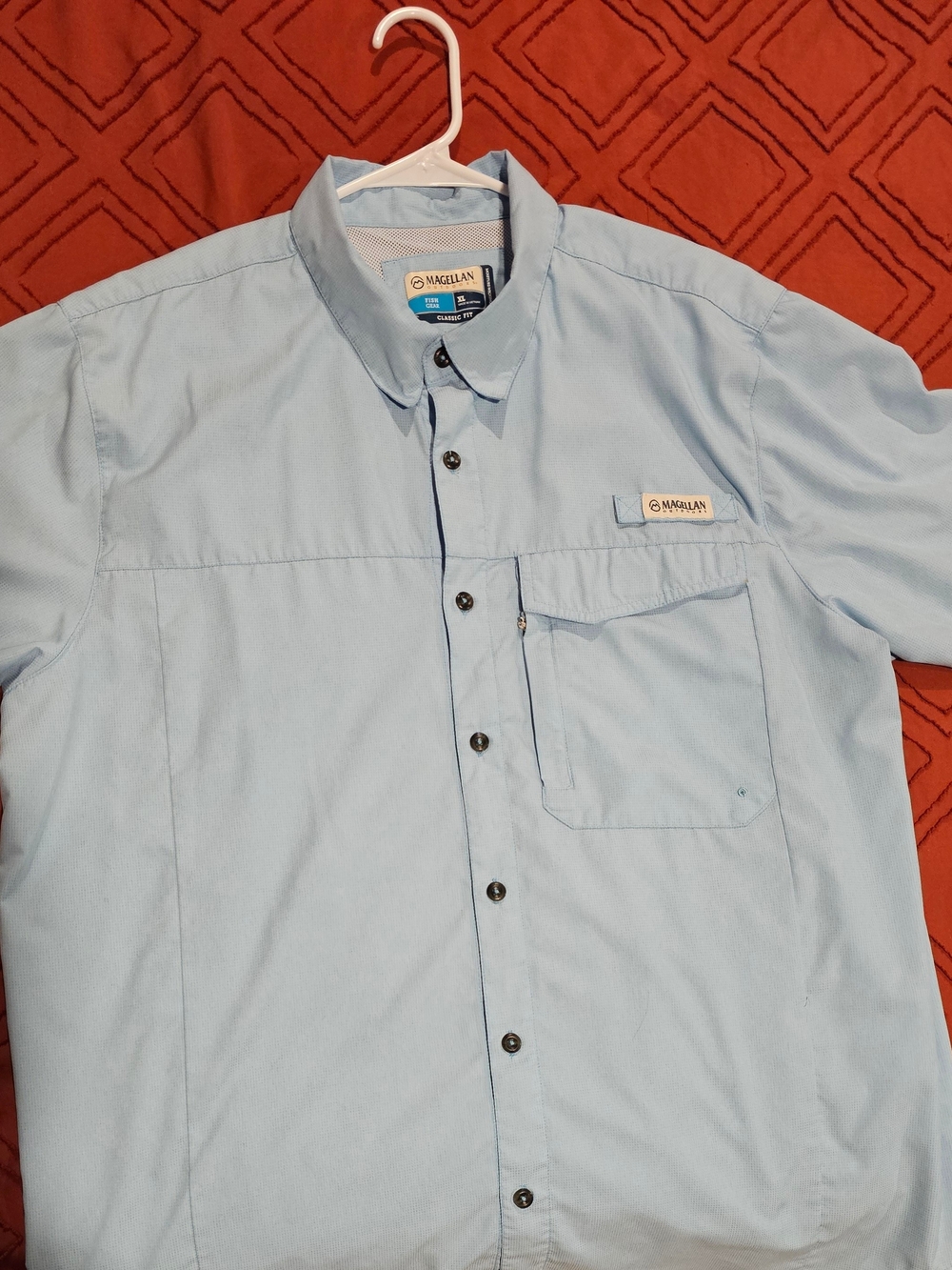 Magellan Outdoors Men’s Pale Blue Short-Sleeve Button-Down Shirt